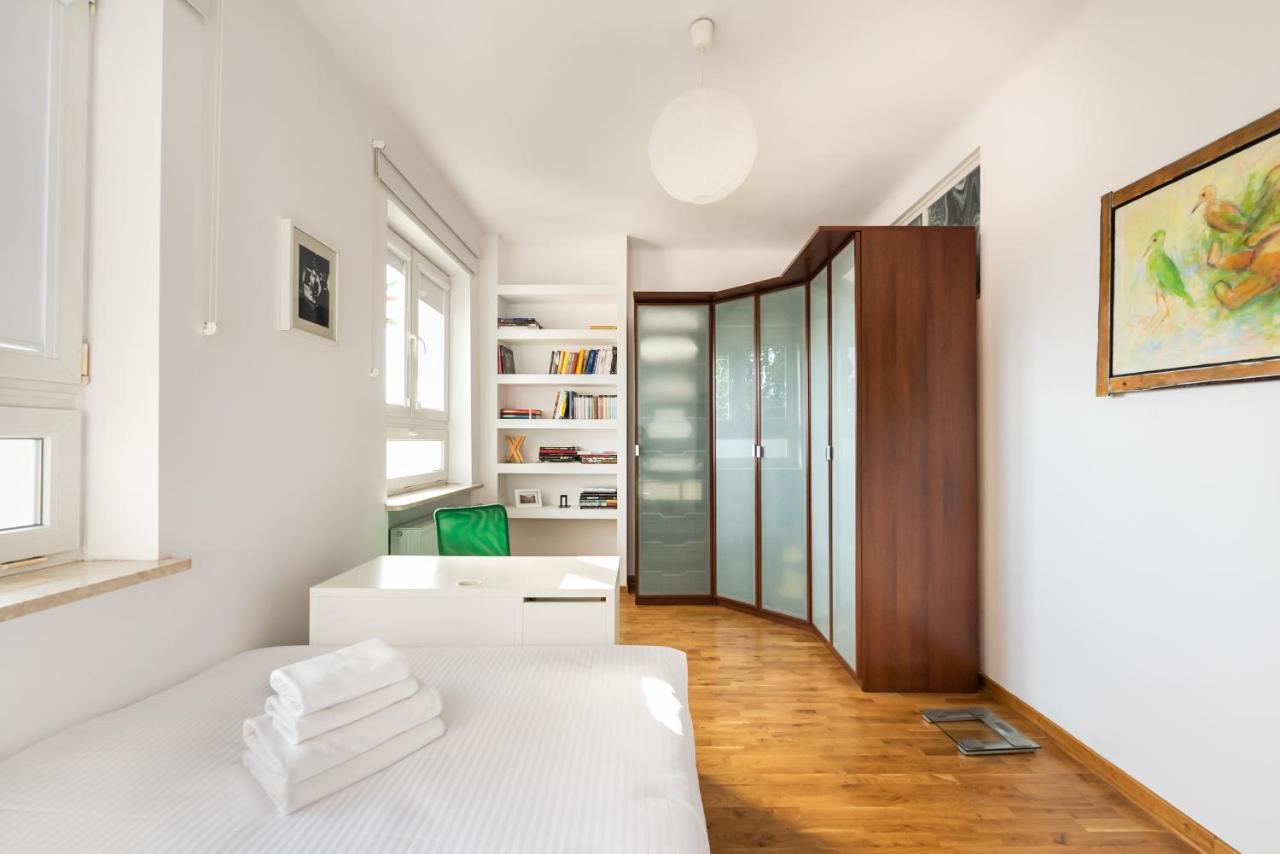 ורשה Plac Wilsona 2-Bedroom Apartment מראה חיצוני תמונה