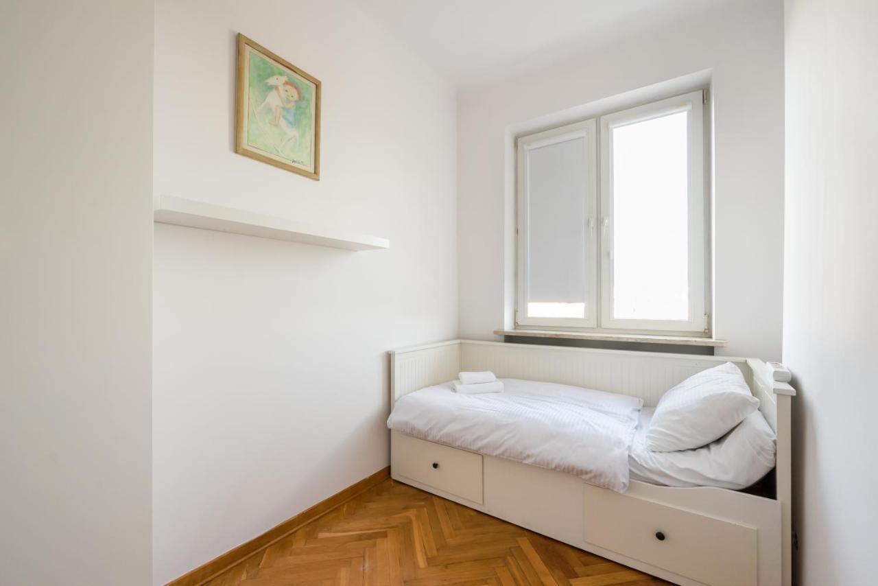 ורשה Plac Wilsona 2-Bedroom Apartment מראה חיצוני תמונה